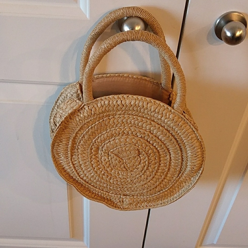 Straw bag